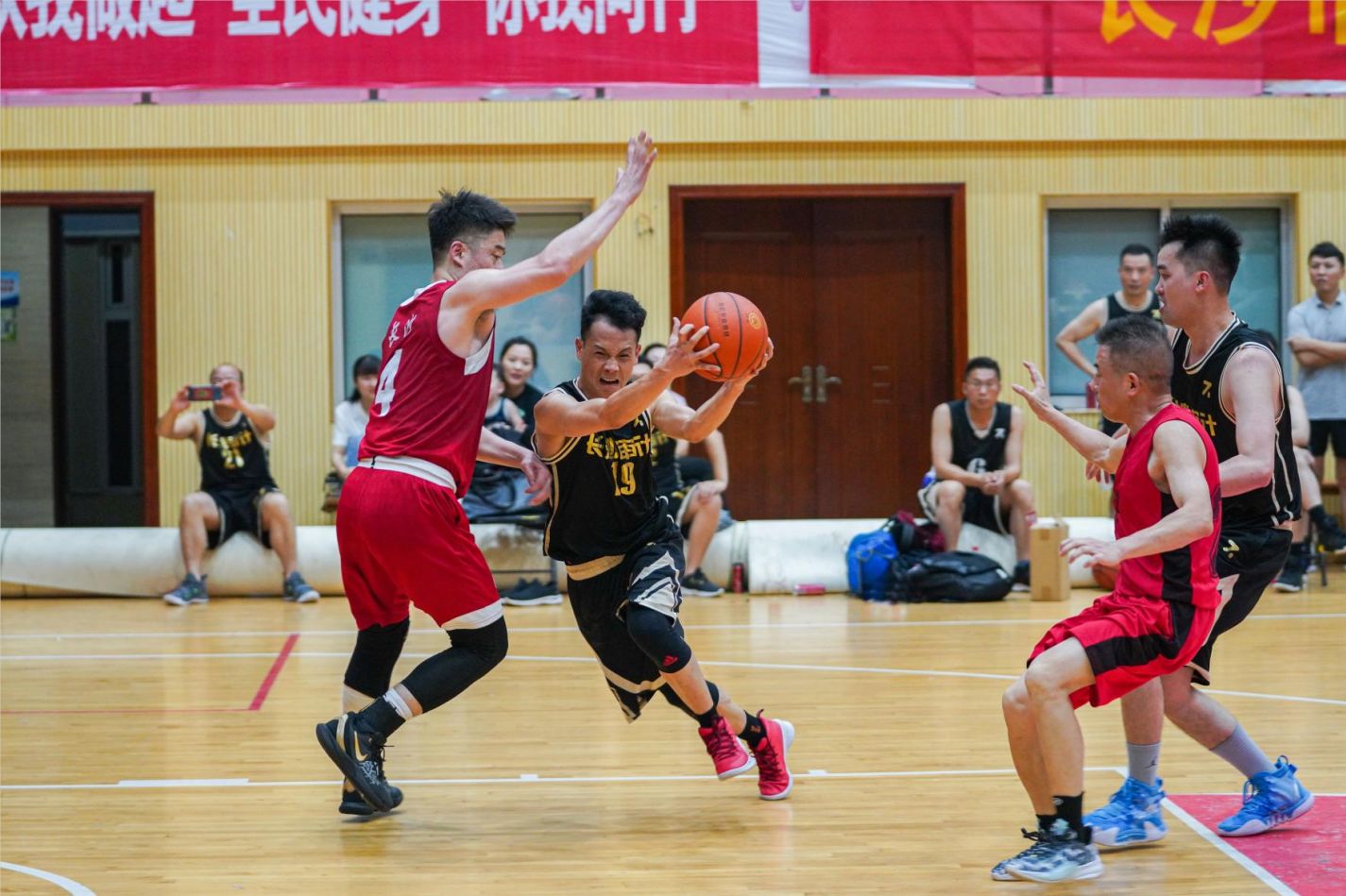 湖南意昂体育管理有限公司